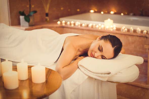 Bath and Massage in a Traditional Hammam Spa & Riad